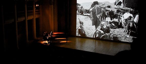 На показе фильма Элисо эпохи немого кино в Тбилисской консерватории На показе фильма Элисо эпохи немого кино в Тбилисской консерватории - Sputnik Грузия