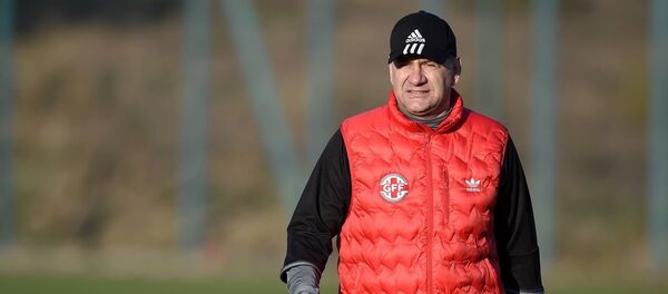 Главный тренер сборной Грузии по футболу Владимир Вайсс - Sputnik Грузия