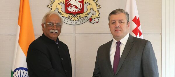 Премьер Грузии Георгий Квирикашвили и министр гражданской авиации Индии Ашок Гаджапати Раджу - Sputnik Грузия