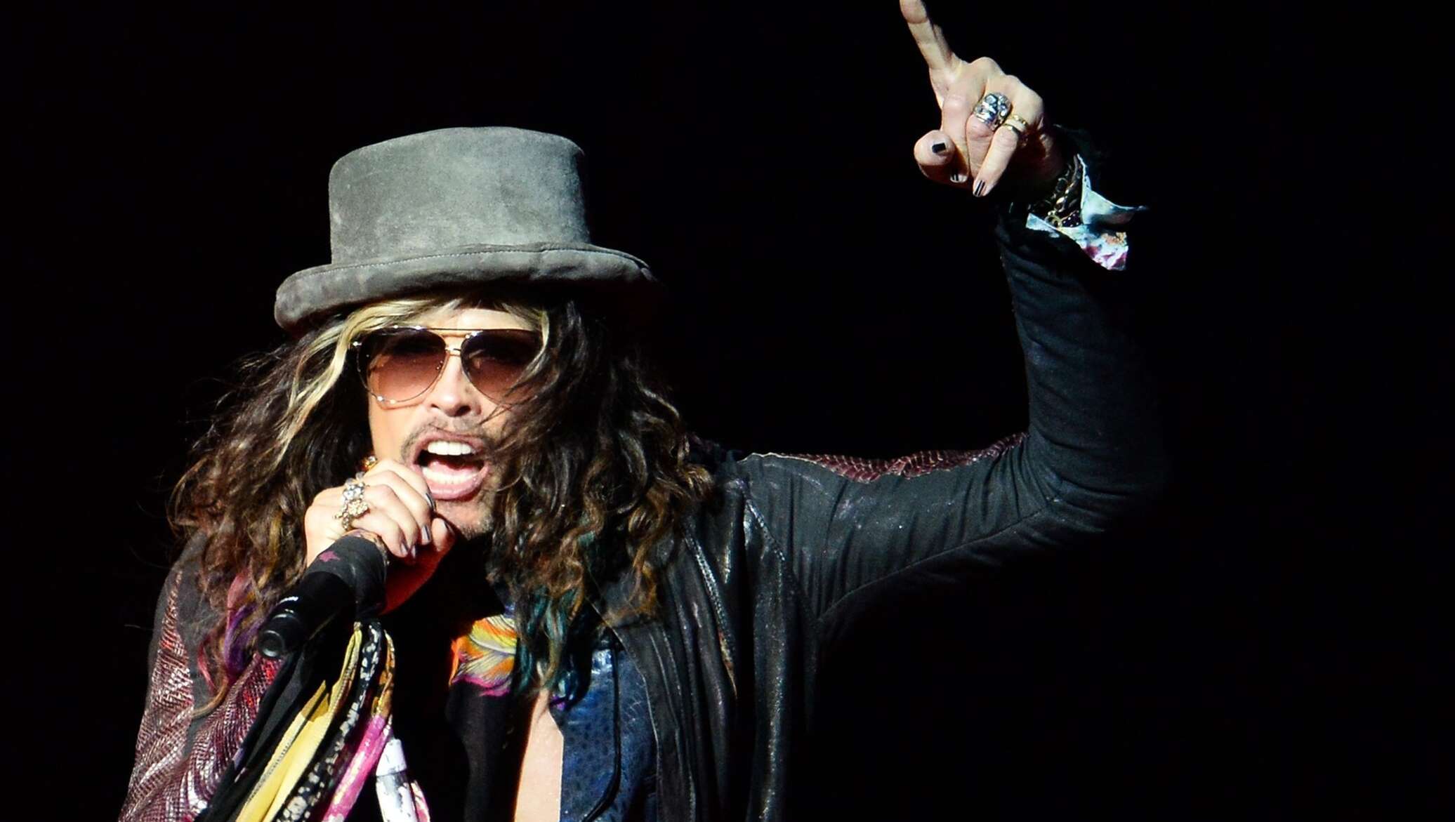 <b>Aerosmith</b>–ის კონცერტის ბილეთებზე რიგი დადგა.