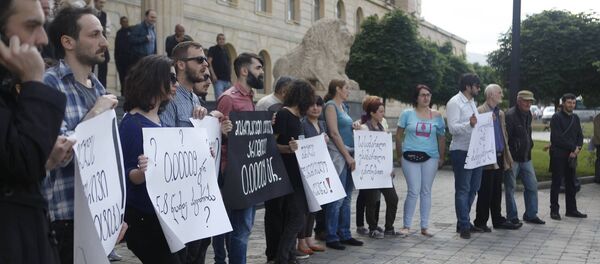 Акция активистов движения Белый шум - Sputnik Грузия