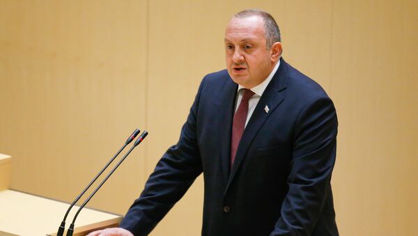 Президент Грузии Георгий Маргвелашвили выступает в парламенте - Sputnik Грузия
