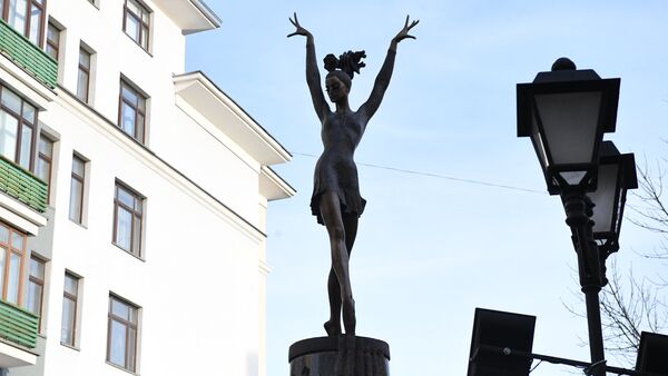Открытие памятника Майе Плисецкой в Москве - Sputnik Грузия