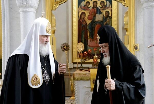Католикос-Патриарх всея Грузии Илия Второй на встрече с патриархом Московским и всея Руси Кириллом в Москве - Sputnik Грузия