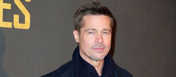 Американский актер Бред Питт на премьере фильма Союзники в Париже - Sputnik Грузия