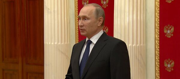 Путин назвал резолюцию ЕС о российских СМИ деградацией демократии - Sputnik Грузия