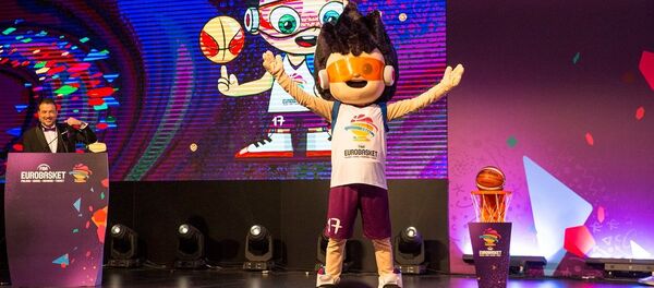 Баскетбол. Талисман Евробаскета 2017 Сэм Данк - Sputnik Грузия