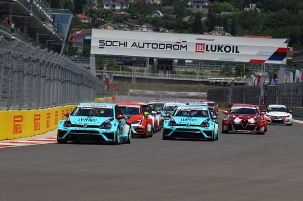 Гонки международной серии TCR в Сочи - Sputnik Грузия