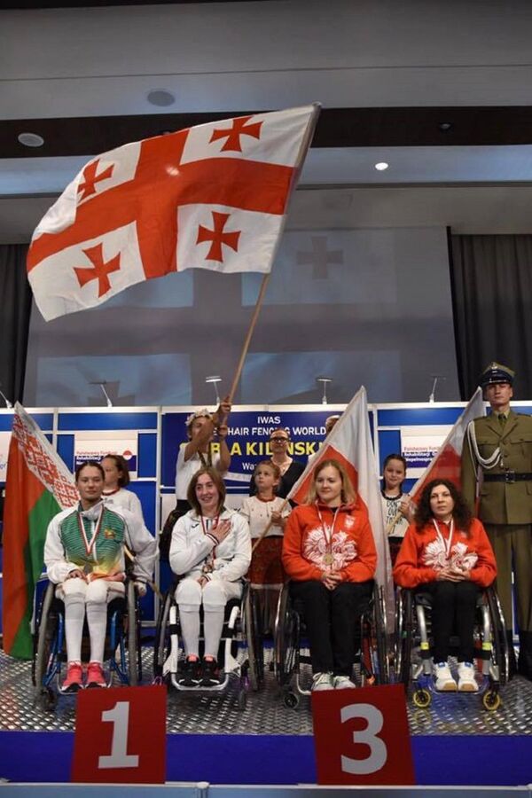 მოფარიკავე ირმა ხეცურიანი მოფარიკავე ირმა ხეცურიანი - Sputnik საქართველო