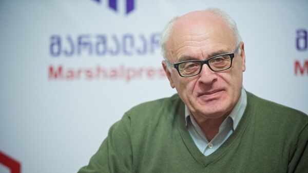 Грузинский эксперт и политолог Рамаз Сакварелидзе - Sputnik Грузия