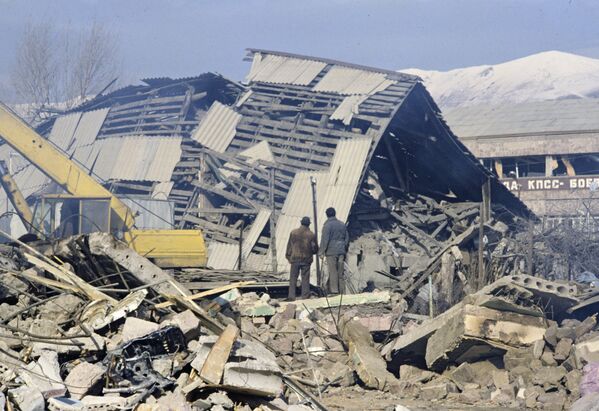 ქალაქი სპიტაკის ნანგრევები - ძლიერი მიწისძვრის შედეგები სომხეთის ჩრდილოეთ რაიონებში, რომელიც 1988 წელს მოხდა. - Sputnik საქართველო