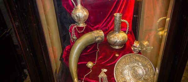 Серебряные сосуды для вина Серебряные сосуды для вина - Sputnik Грузия