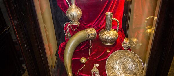 ვერცხლის ჭურჭელი ღვინისათვის ვერცხლის ჭურჭელი ღვინისათვის - Sputnik საქართველო