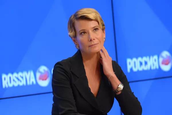 Актриса Юлия Высоцкая на пресс-конференции фильма Рай Актриса Юлия Высоцкая на пресс-конференции фильма Рай - Sputnik Грузия