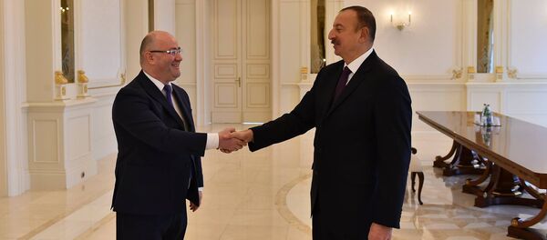 ლევან იზორია და ილჰამ ალიევი - Sputnik საქართველო