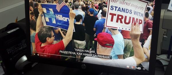 Ролик Google - Year In Search 2016 на экране компьютера - Sputnik Грузия