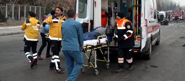 კაისერიში აფეთქების შედეგად დაჭრილი მამაკაცი საავადმყოფოში გადაჰყავთ კაისერიში აფეთქების შედეგად დაჭრილი მამაკაცი საავადმყოფოში გადაჰყავთ - Sputnik საქართველო