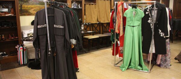 Чоха от грузинских дизайнеров - Sputnik Грузия