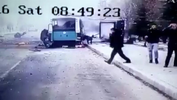 Кадры взрыва машины возле автобуса с военными в турецком Кайсери - Sputnik Грузия