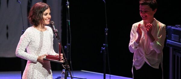 ქეთი მელუა ღირსების ორდენით დაჯილდოვდა - Sputnik საქართველო