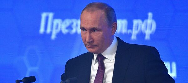 Двенадцатая ежегодная большая пресс-конференция президента РФ Владимира Путина - Sputnik Грузия