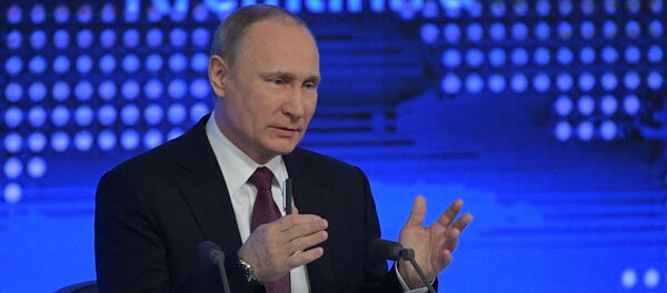 Двенадцатая ежегодная большая пресс-конференция президента РФ Владимира Путина - Sputnik Грузия