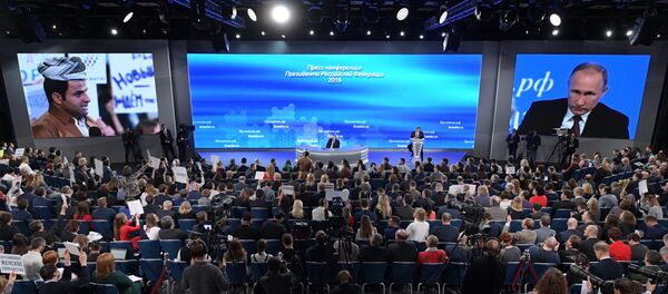 Двенадцатая ежегодная большая пресс-конференция президента РФ Владимира Путина - Sputnik Грузия