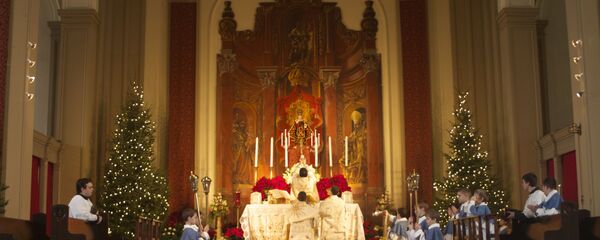 საშობაო წირვა კათოლიკურ ეკლესიაში საშობაო წირვა კათოლიკურ ეკლესიაში - Sputnik საქართველო