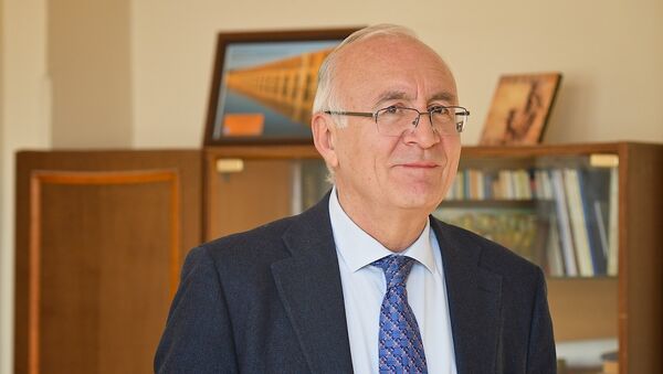 Спецпредставитель премьера Грузии по урегулированию отношений с РФ Зураб Абашидзе - Sputnik Грузия