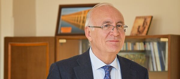 Спецпредставитель премьера Грузии по урегулированию отношений с РФ Зураб Абашидзе - Sputnik Грузия