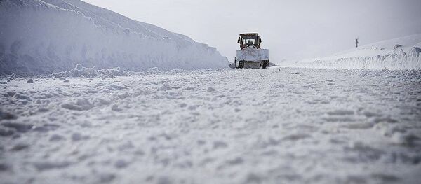 Дорога в снегу - Sputnik Грузия