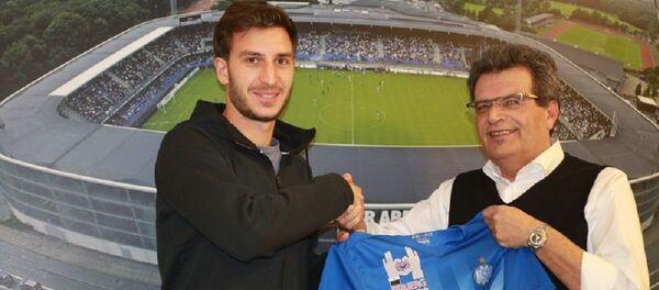 Правый защитник национальной команды Грузии по футболу Отар Какабадзе - Sputnik Грузия