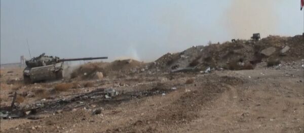 Наступление сирийской армии на боевиков в пригороде Дамаска. Кадры боев Наступление сирийской армии на боевиков в пригороде Дамаска. Кадры боев - Sputnik Грузия