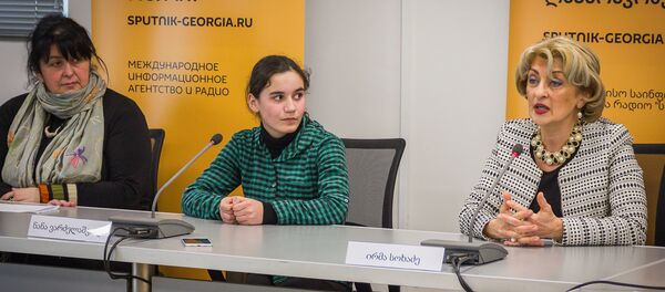 НТВ-ს პროექტის Ты - супер! მონაწილე ნანა ვარძელაშვილი და მომღერალი ირმა სოხაძე НТВ-ს პროექტის Ты - супер! მონაწილე ნანა ვარძელაშვილი და მომღერალი ირმა სოხაძე - Sputnik საქართველო