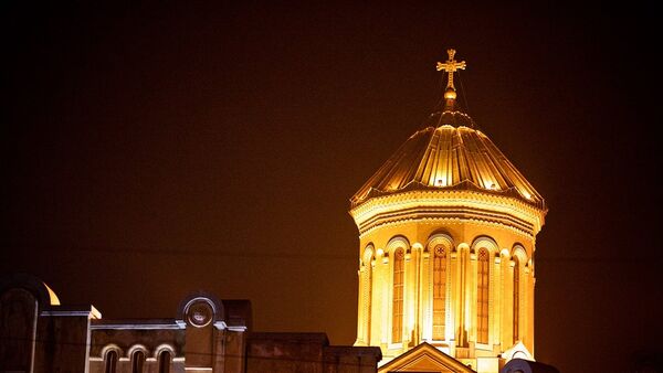 Купол кафедрального собора Святой Троицы Самеба - Sputnik Грузия