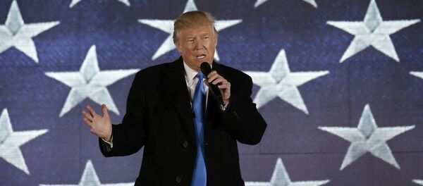 Избранный президент США Дональд Трамп у мемориала Линкольна в Вашингтоне - Sputnik Грузия