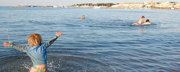 ბედნიერი ბავშვი ბედნიერი ბავშვი - Sputnik საქართველო