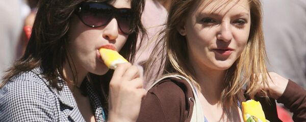 Девушки с мороженым - Sputnik Грузия