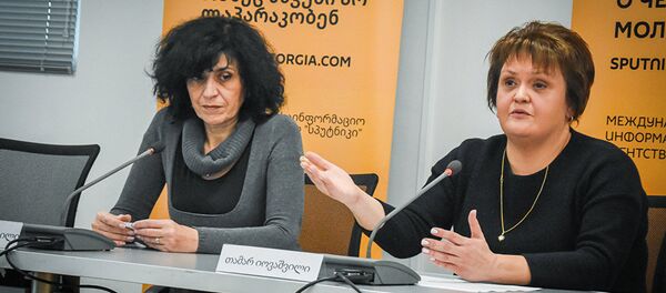 უმუშევართა კავშირის წარმომადგენლები მადლენა ხუროშვილი და თამარ იოვაშვილი უმუშევართა კავშირის წარმომადგენლები მადლენა ხუროშვილი და თამარ იოვაშვილი - Sputnik საქართველო