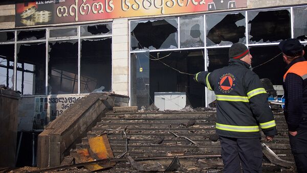 Пожар уничтожил торговый центр Детский мир - Sputnik Грузия