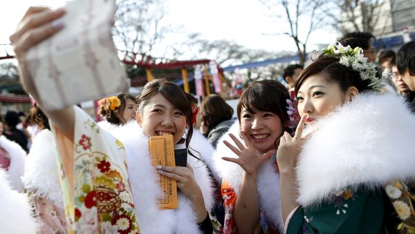 იაპონელი გოგონები კიმონოში - Sputnik საქართველო