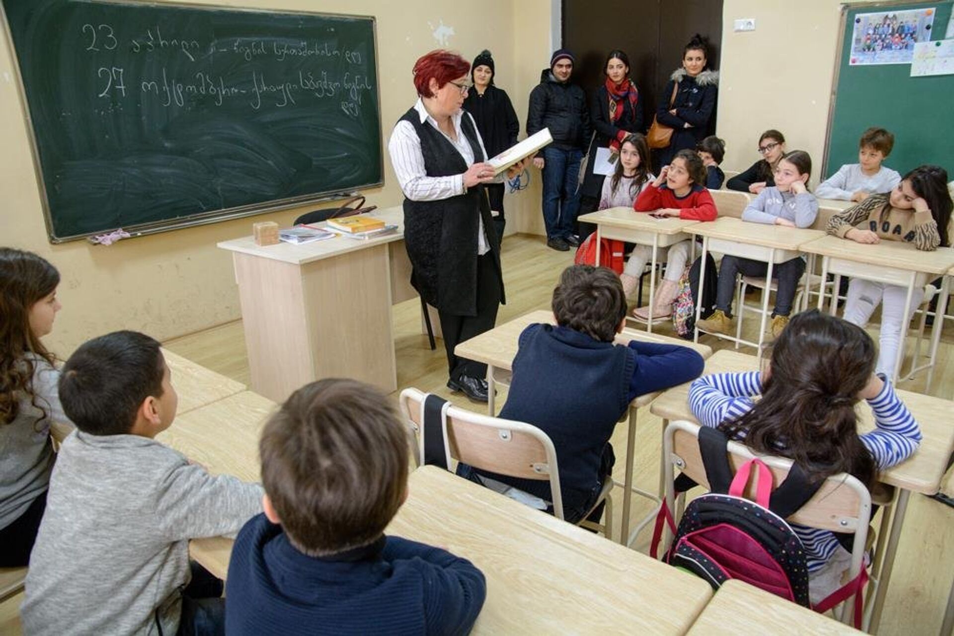 В школах Тбилиси проект Живые книги - Sputnik Грузия, 1920, 05.03.2024