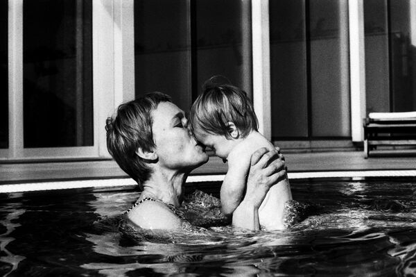 Мы остаемся вообще без денег - первая леди Грузии переживает за семью  - Sputnik Грузия