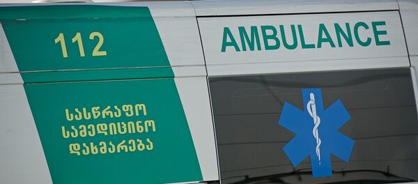 Бригада Скорой медицинской помощи на выезде - Sputnik Грузия