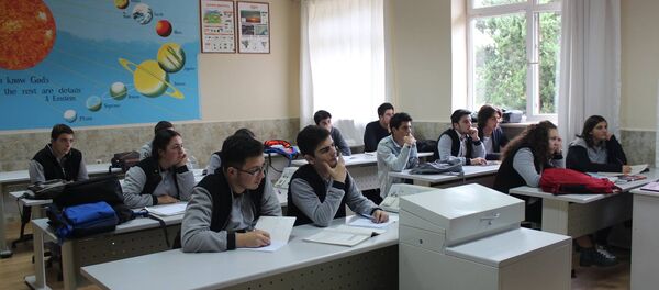 რეფაიდინ შაჰინის სახელობის სკოლა-ლიცეუმი რეფაიდინ შაჰინის სახელობის სკოლა-ლიცეუმი - Sputnik საქართველო