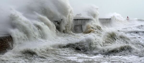 შტორმი ზღვაზე შტორმი ზღვაზე - Sputnik საქართველო