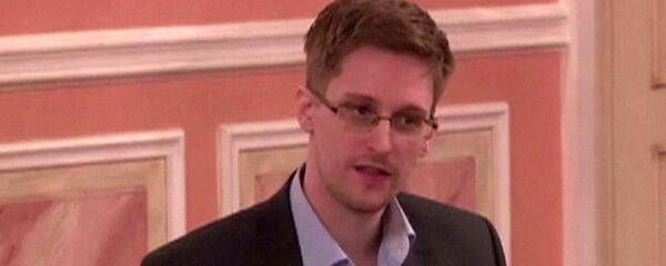 Экс-сотрудник американских спецслужб Эдвард Сноуден - Sputnik Грузия