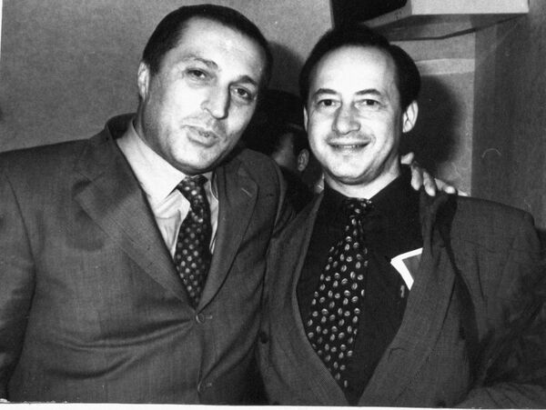 Оперный певец Паата Бурчуладзе и скрипач, дирижёр Владимир Спиваков Оперный певец Паата Бурчуладзе и скрипач, дирижёр Владимир Спиваков - Sputnik Грузия