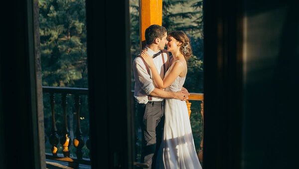 Влюбленная пара перед свадьбой - Sputnik Грузия