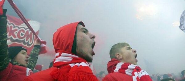 Футбольные фанаты - Sputnik Грузия